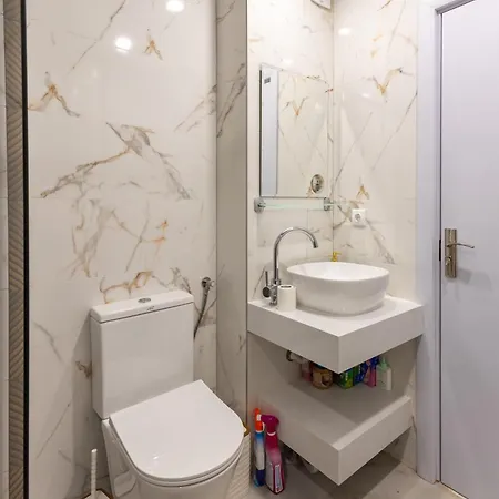 Апартамент Modern For 4 - Kabakum 600m Варна