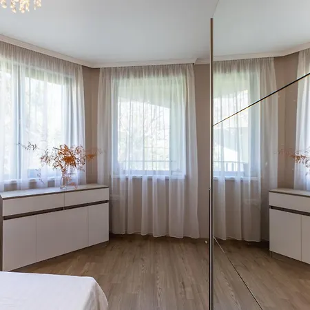 Апартамент Modern For 4 - Kabakum 600m *