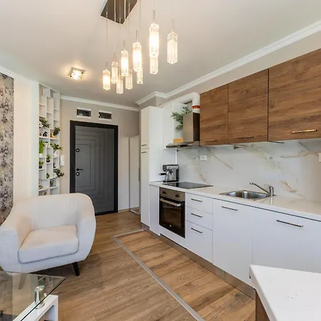 Апартамент Modern For 4 - Kabakum 600m Варна