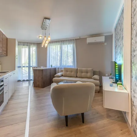 Modern For 4 - Kabakum 600m Апартамент