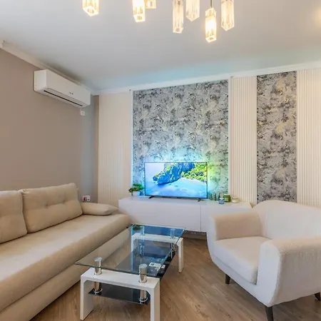 Modern For 4 - Kabakum 600m Апартамент